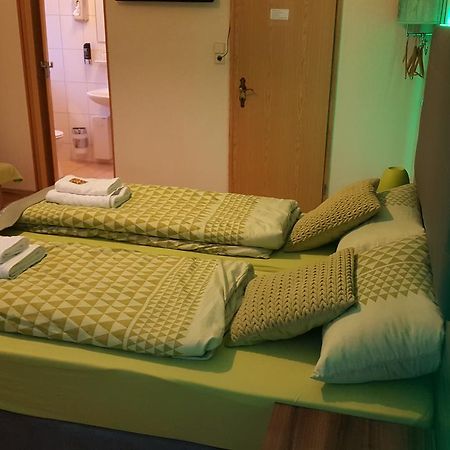 Kansakar Hotel Kaiserslautern Extérieur photo