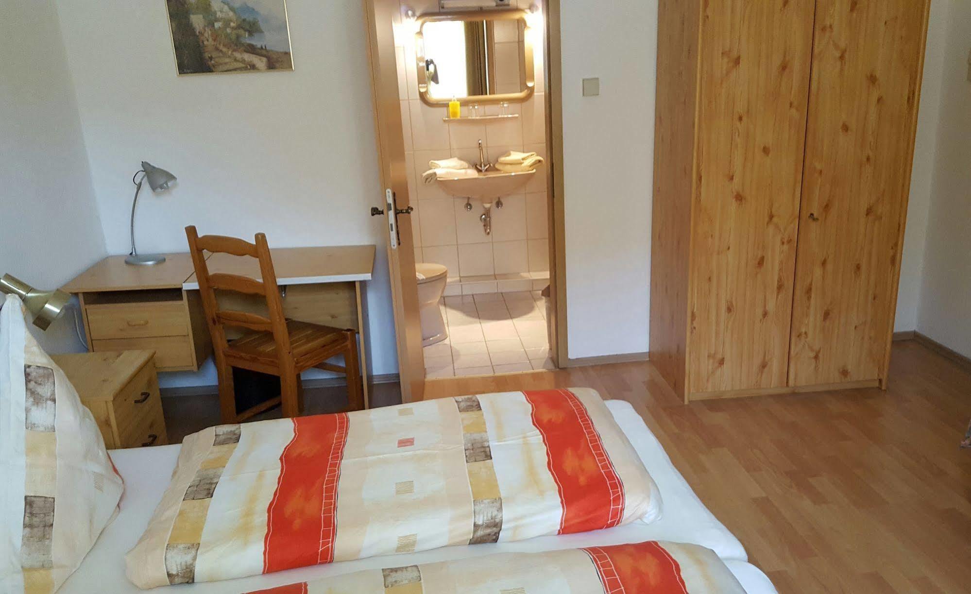 Kansakar Hotel Kaiserslautern Extérieur photo